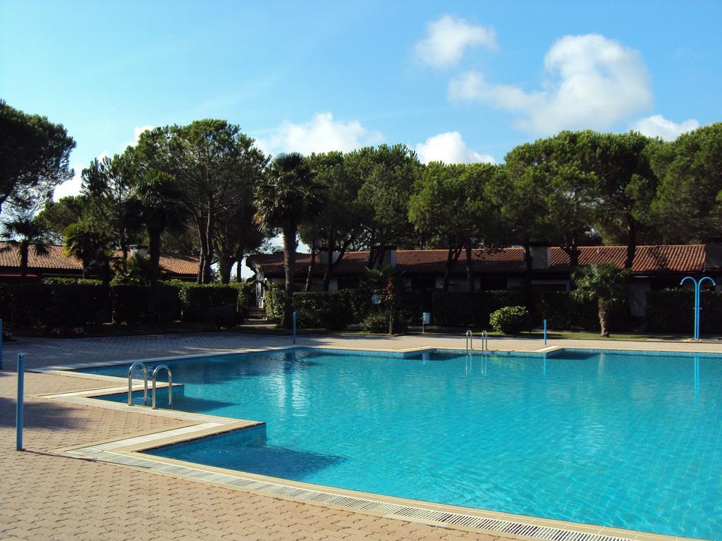 Villetta Corte Grande Villa Aprilia Marittima Buitenkant foto