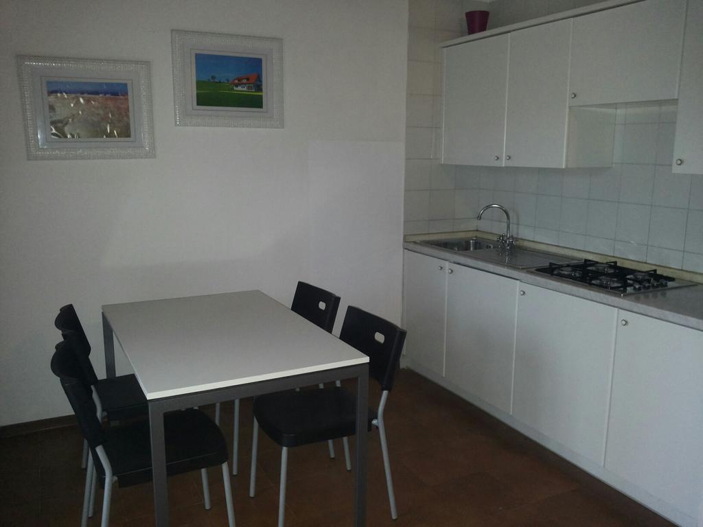 Villetta Corte Grande Villa Aprilia Marittima Buitenkant foto