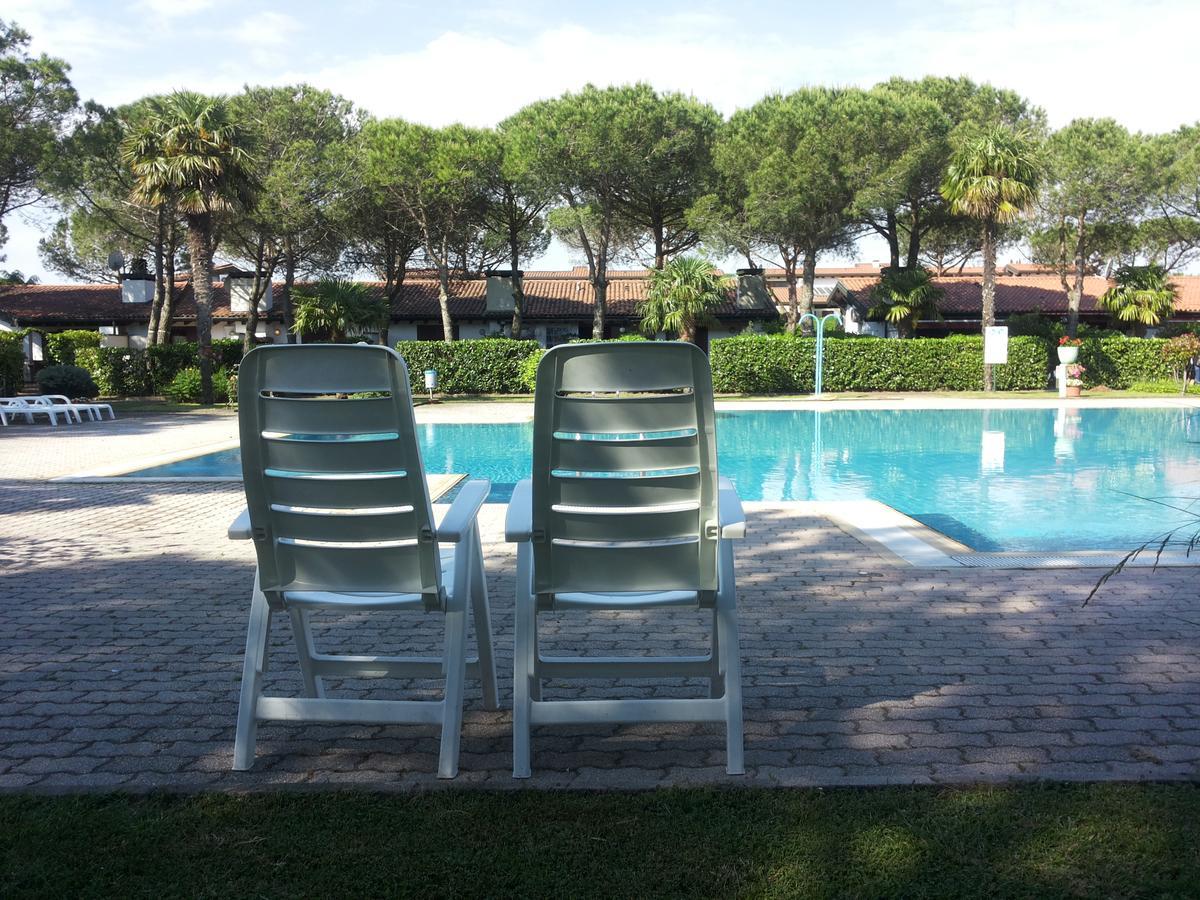 Villetta Corte Grande Villa Aprilia Marittima Buitenkant foto